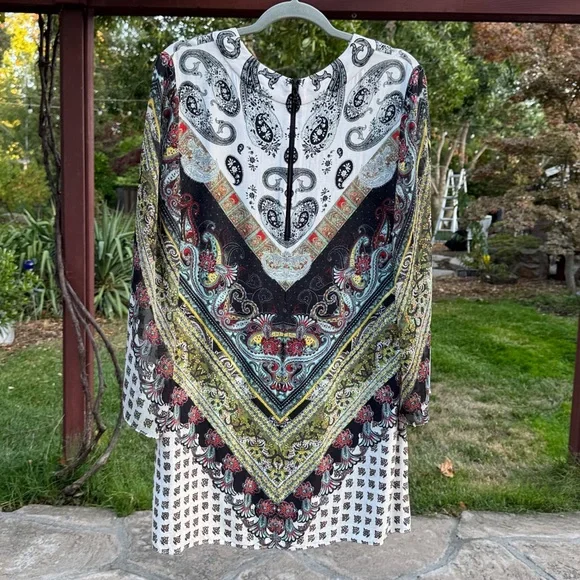 🩷 Alice + Olivia; Beautiful, Unique Design, 3/4 Length Sleeve Short Dress, Sz. L - Picture 2 of 11